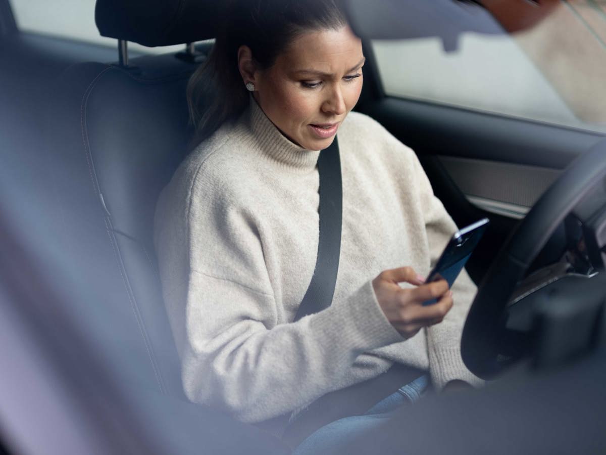 Driver looking at their phone.